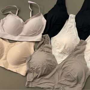 True brand Nordstrom wireless support bra size medium